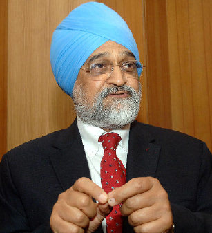 Montek-Singh-Ahluwalia_2.jpg