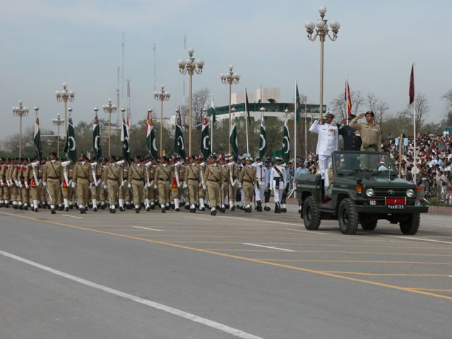 Pakistan-Day-Parade.jpg