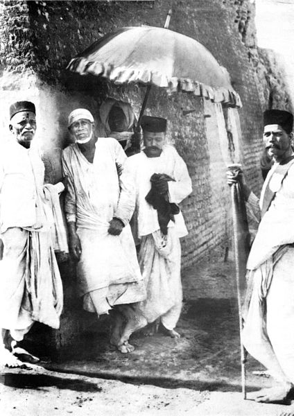 424px-Shirdi_sai3.jpg