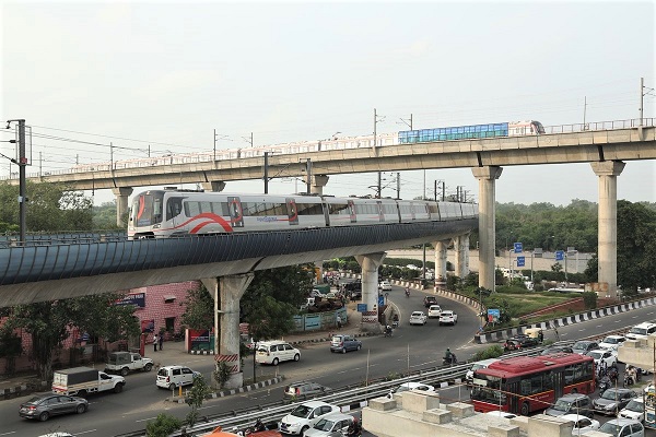 DelhiMetroPink.jpg