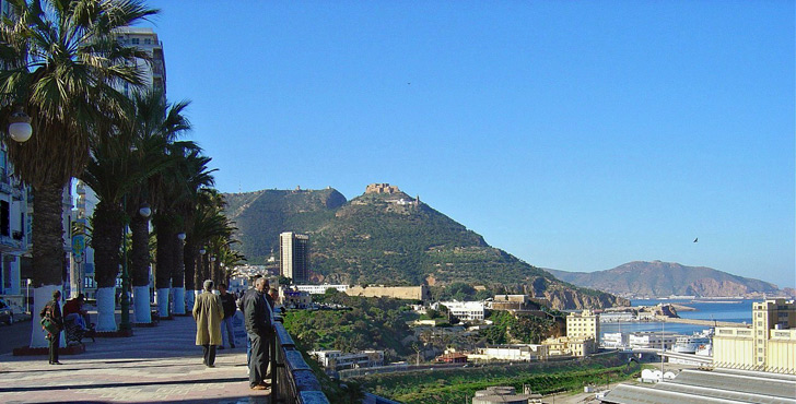 boulevard-aln-front-de-mer-oran-1.jpg