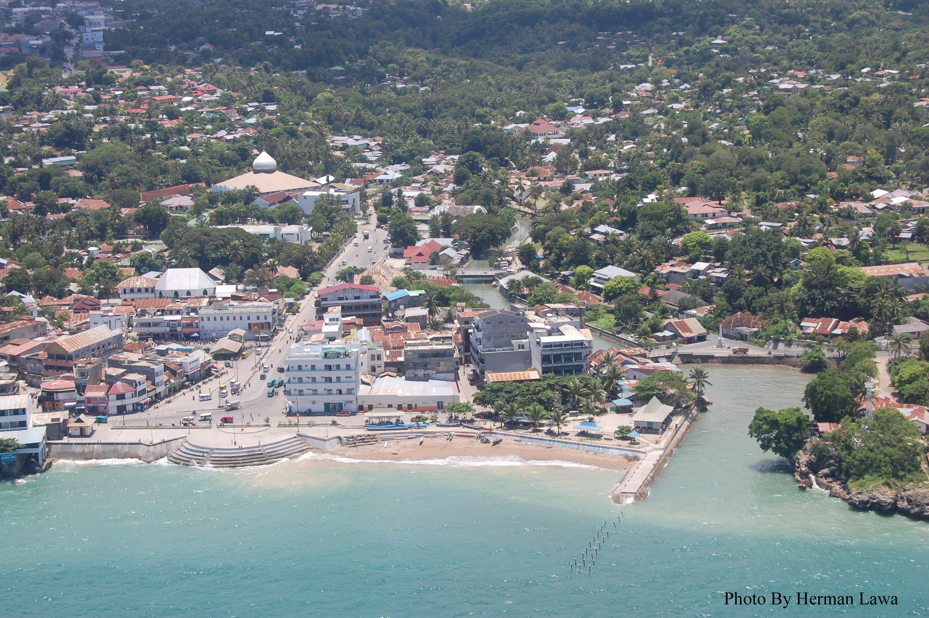 Kupang%20Bounty%20Beach2.jpg