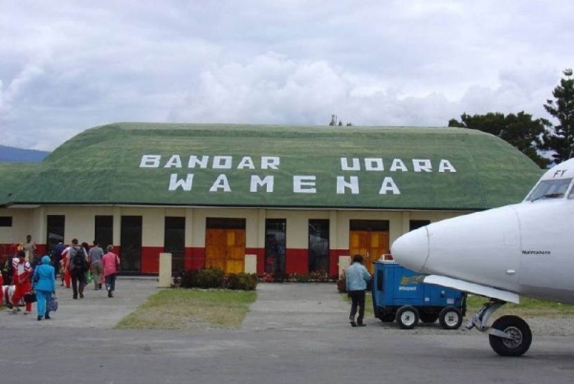 bandara-wamena-_151229143857-711.jpg