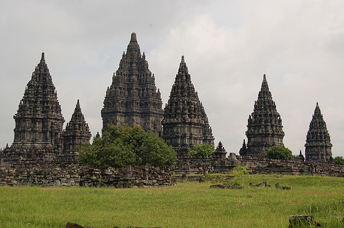 prambanan-2.jpg