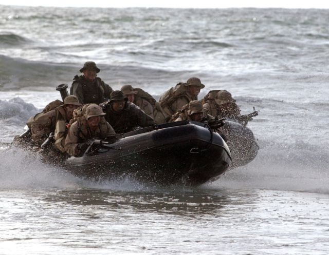 us_navy_seals_640_65.jpg