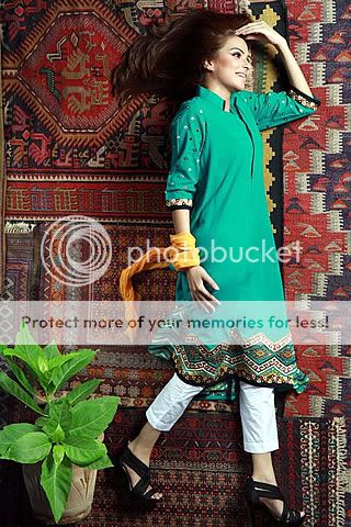 khaadi_spring_summer_collection_2010_p2_4.jpg