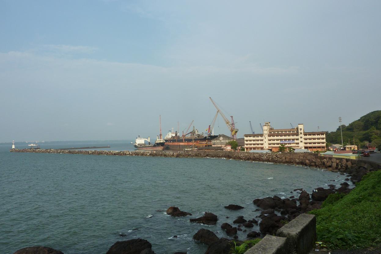 goa-mormugao-harbour-02.jpg