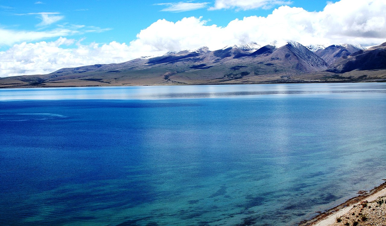 1280px-Mansarovar.jpg