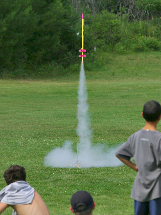 3184_model_rocket.jpg