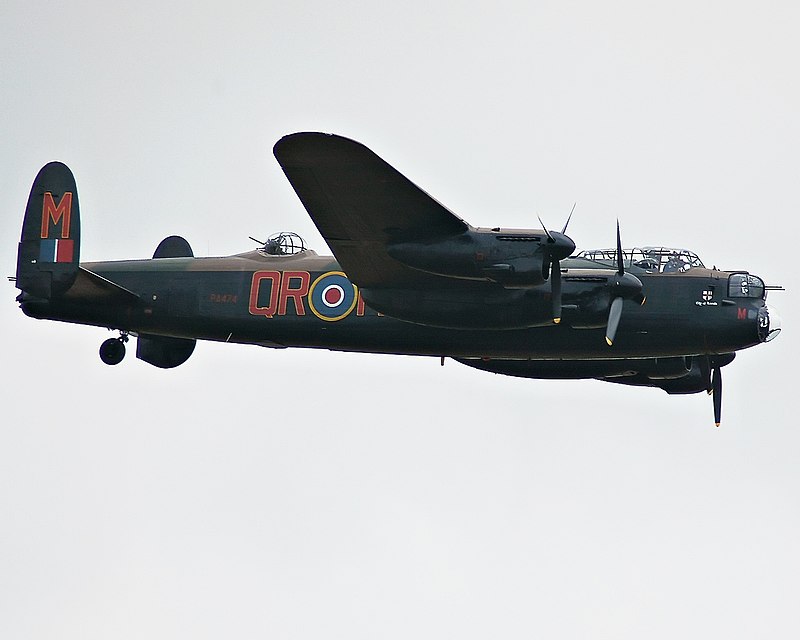 800px-Avro_Lancaster_B_I_PA474.jpg