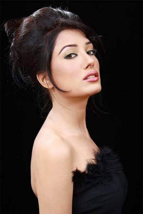 175503,xcitefun-mehwish-hayat-16.jpg