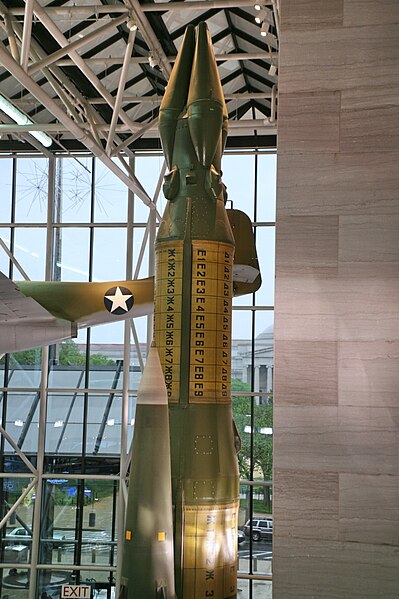 399px-SS-20_Pioneer_Missile.jpg