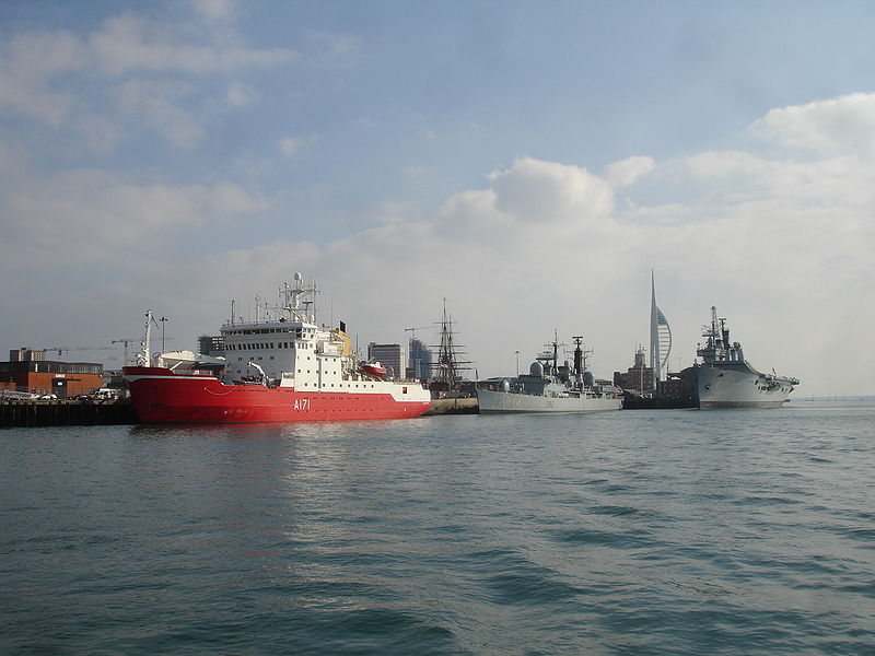 800px-HMSEndurance_Portsmouth2.jpg