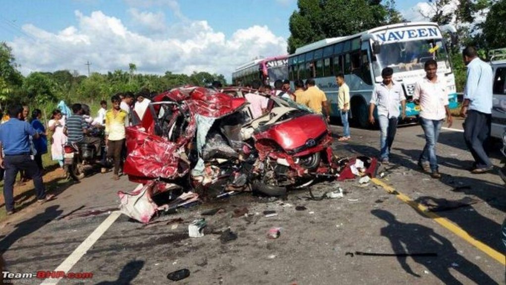 Tata-Nano-accident-1-1021x575.jpg