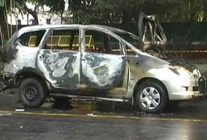 Israeli_car_burnt_295.jpg