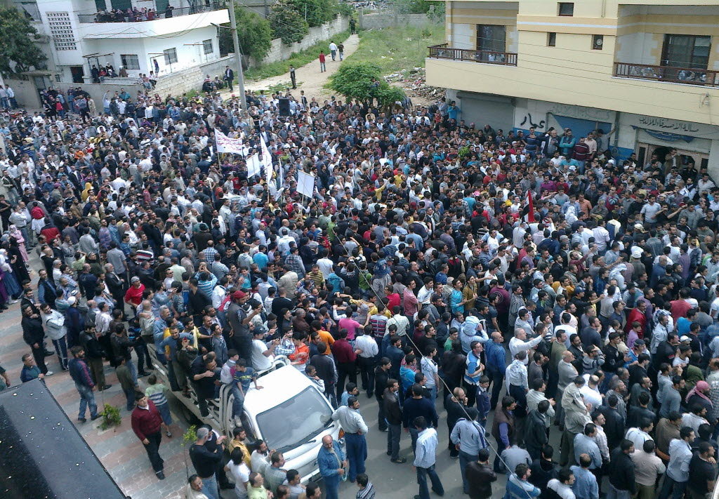 syria-protests-baniasjpg-b23aa322e49d31a2.jpg