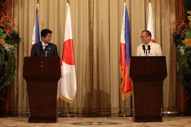 state-visit-shinzo-abe-president-aquino-20130727-005.jpg