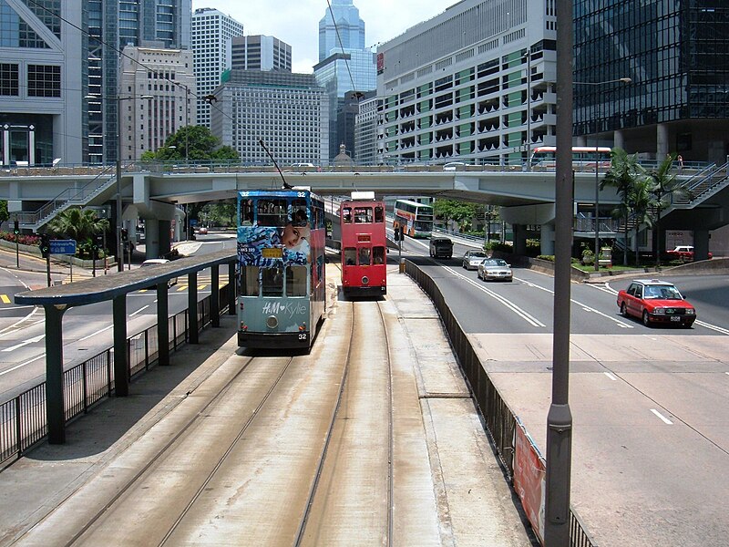 800px-HK_trams_in_Central.JPG