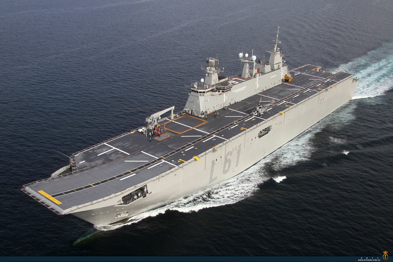 lhd-juan-carlos-i1%255B1%255D.jpg