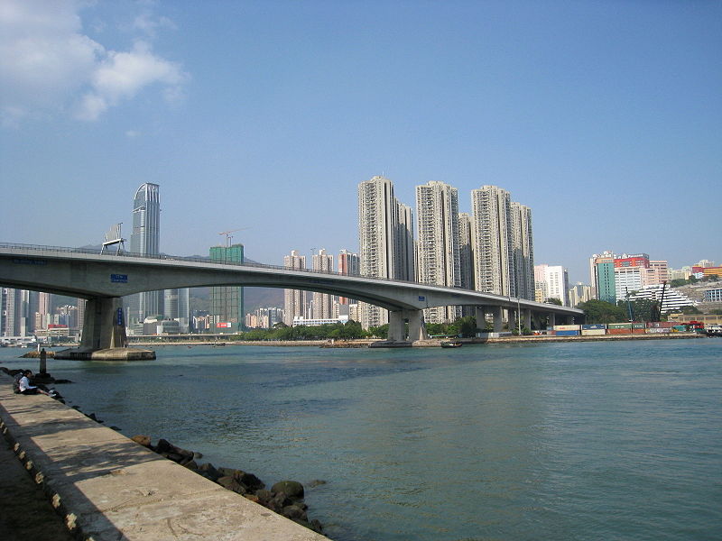 800px-HK_Tsing_Yi_Bridge_North.jpg