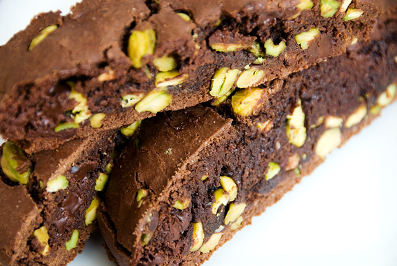 chocolate-pistachio-biscotti7.jpg