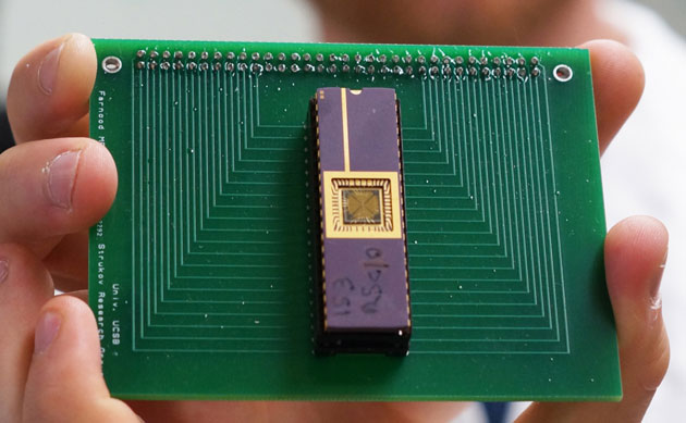 memristor-circuit-sonia-fernandez-ucsb.jpg