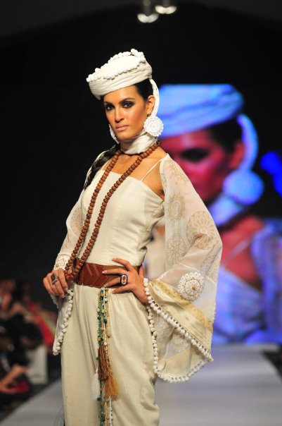 maria-b-at-pfdc-fashion-week-3.jpg