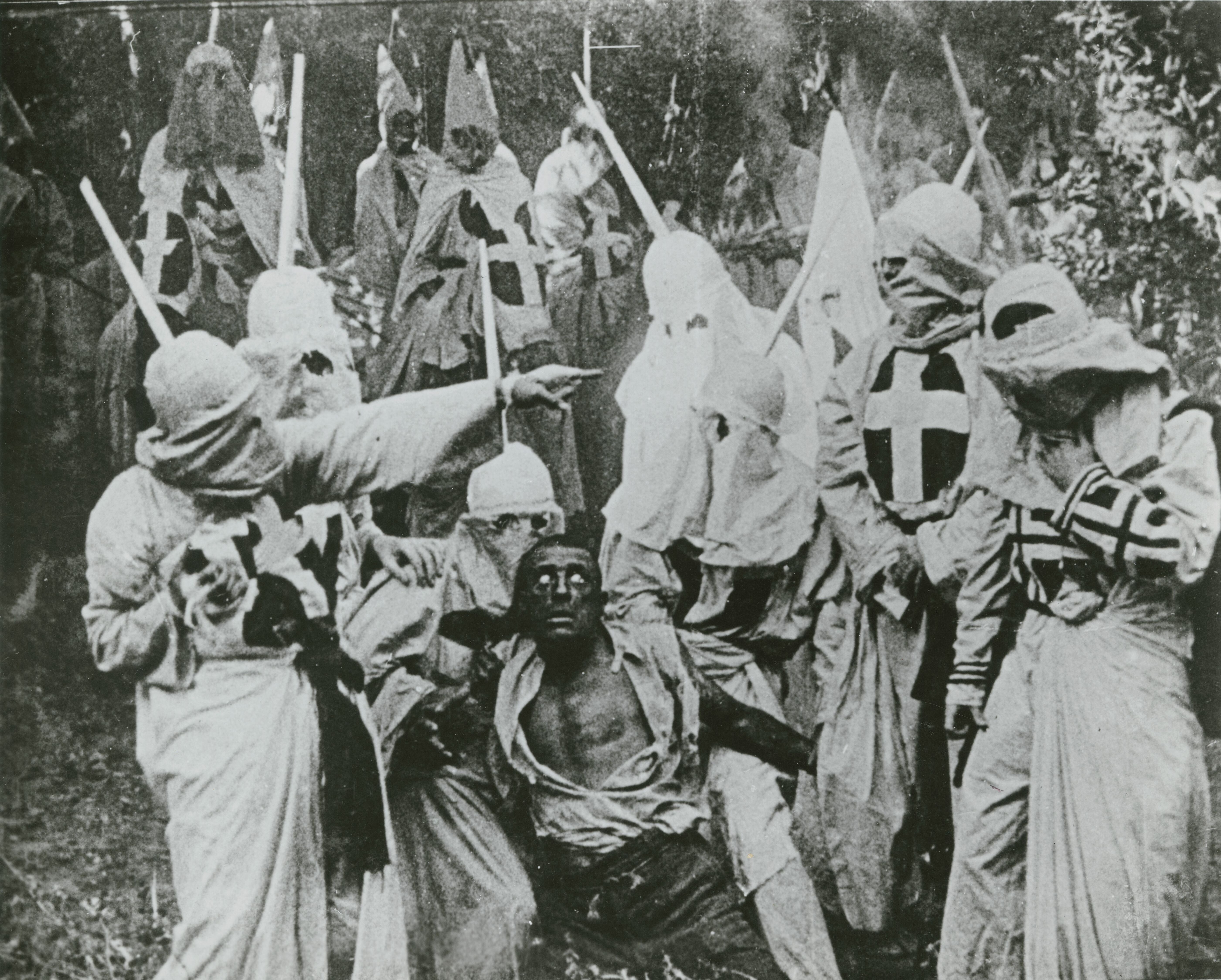 Birth-of-a-nation-klan-and-black-man.jpg