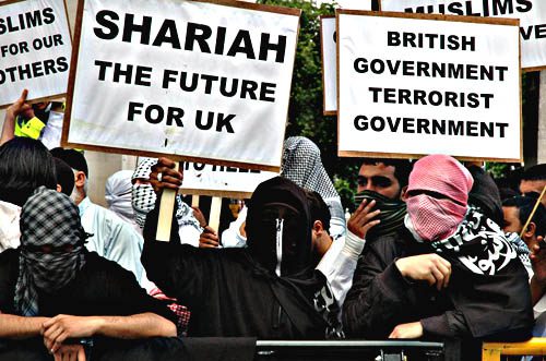 sharia-law-protest.jpg