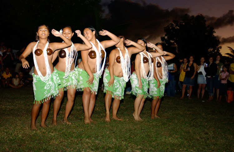 Guam-Island_AH2R_WW-SSB-2010.jpg