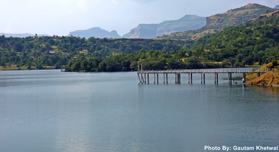 bhandardara%2Blake%2B2.JPG