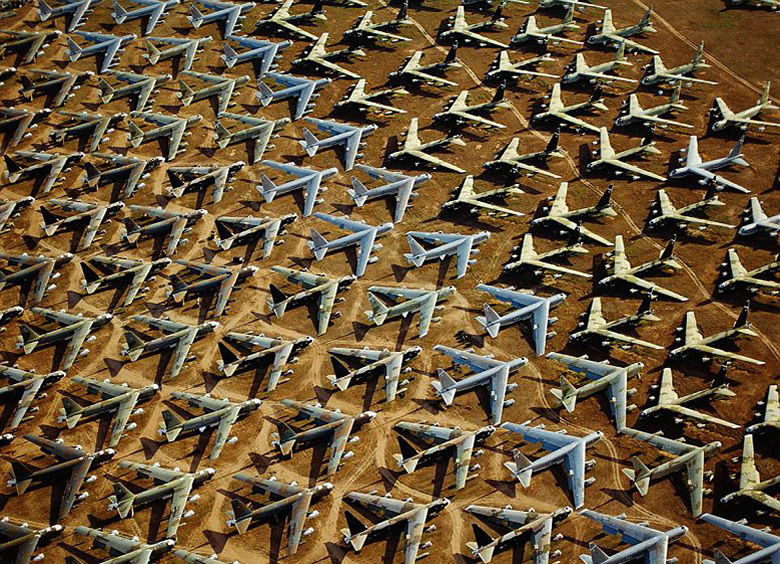 Boeing%20B-52s%20are%20stored%20at%20the%20military%20aircraft%20boneyard.jpg