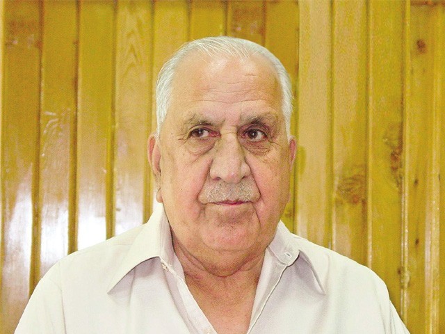 Naseerullah-Babar1-640x480.jpg