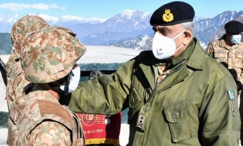 Army Chief Gen Qamar Javed Bajwa interacts with troops at the LoC on Tuesday. — Photo courtesy: ISPR