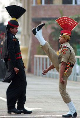 Pakastani-Indian-Border-1.jpg