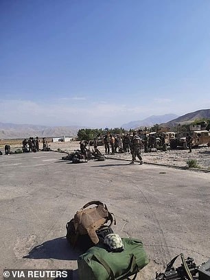 Afghan Commandos arrive to reinforce the security forces in Faizabad on Sunday