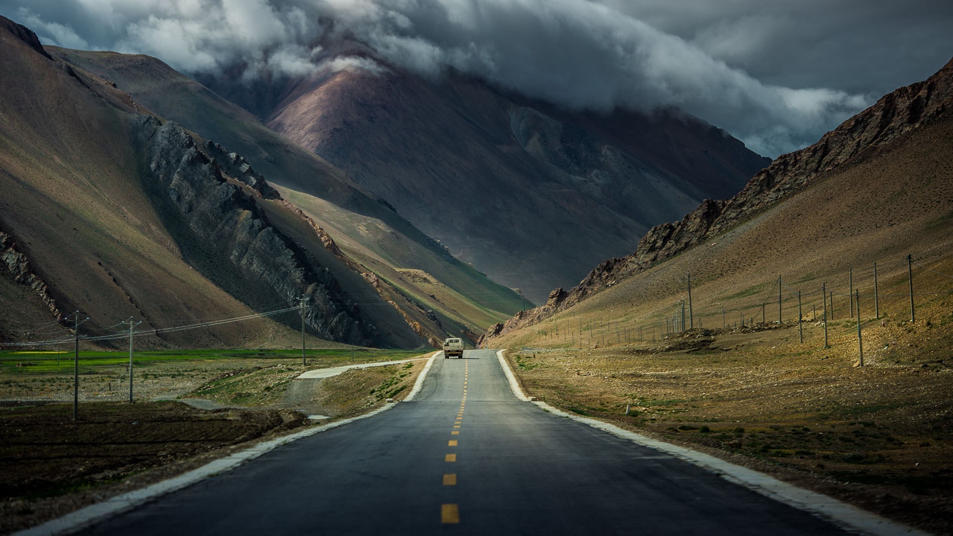 road-in-tibet.jpg