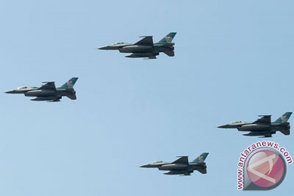 20160406antarafoto-latihan-hut-tni-au-060416-wsj-2f16.jpg