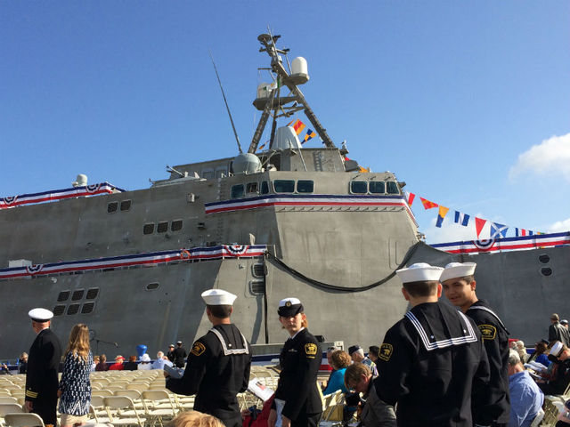 USS%20Coronado%20commissioned%20ceremony%20Bert%20Creighton_1396730225168_3983725_ver1.0_640_480.jpg