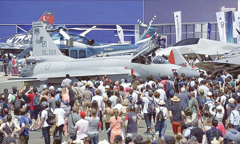 JF-17-Thunder-Block-3-At-Paris-Air-Show.jpg