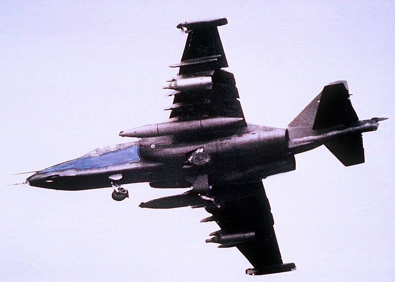 800px-Su-25_in_flight_01.JPEG