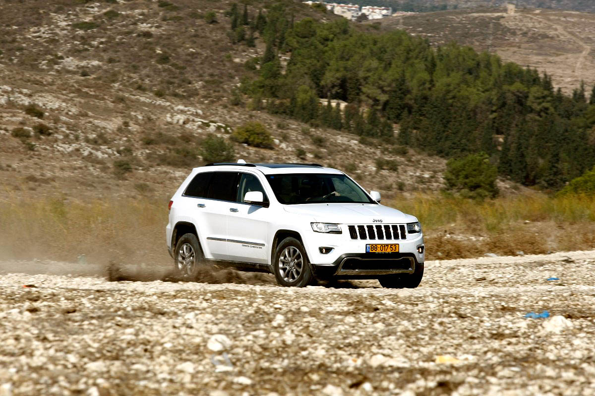 jeep%20grand%202014%20%286%29.JPG