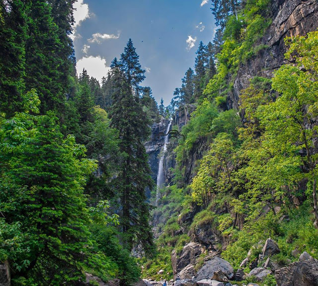 7-Jarogo-Waterfall-Swat-Valley.jpg