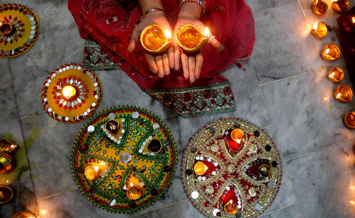 diwali-festival-india-2015-11112015-30.jpg