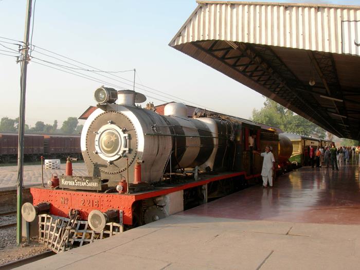 Peshawar_Old_Railway_station_vfifa_Pak101(dot)com.jpg