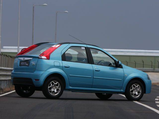 mahindra-verito-vibe-rear-side-pic-main6_640x480.jpg