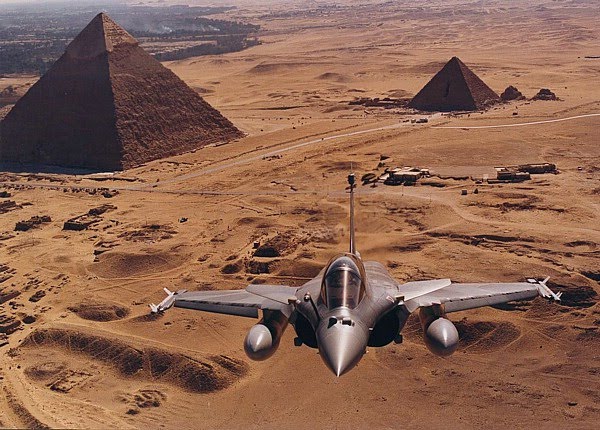 rafale%2Bfighter%2Bjet%2Bover%2Begypt.jpg