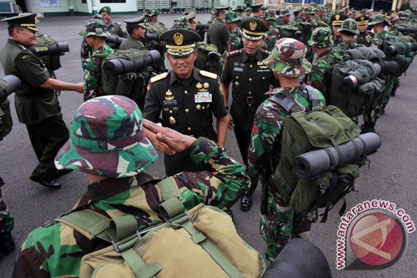 20150518antarafoto-pelepasan-satgas-ops-perbatasan-180515-nw-3.jpg