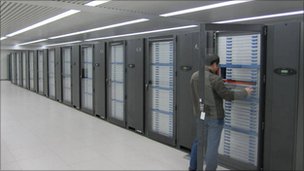 _49690750_tianhesupercomputer.jpg