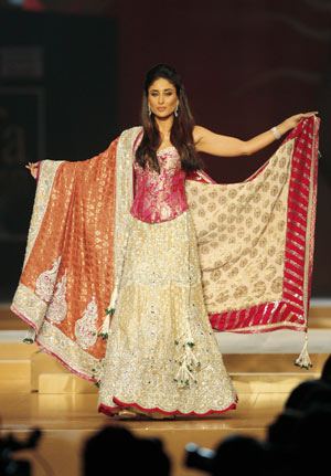 bollywood+actress+fashion+1.jpg